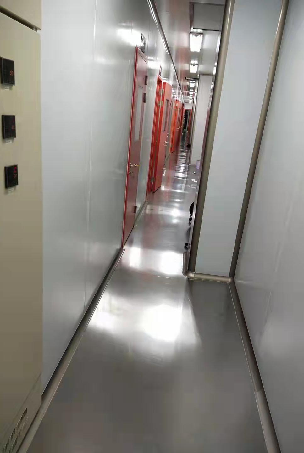 無塵自動<a href='http://www.chinacolin.com/' target='_blank' title='噴漆設備' style='color:#eb2828'><strong>噴漆設備</strong></a>.jpg